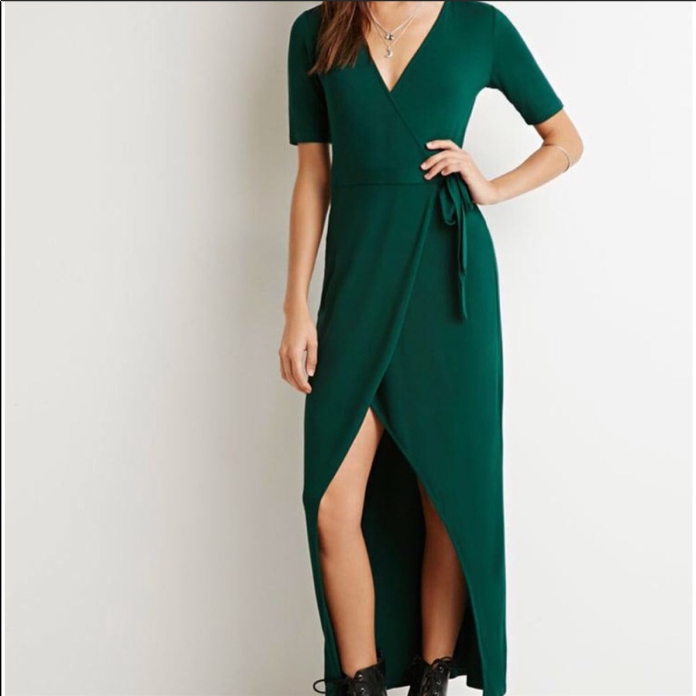 Forever 21 emerald wrap maxi dress 👗